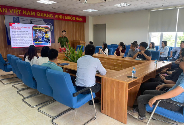 Tổ chức tuyên truyền, huấn luyện phòng cháy chữa cháy cho cán bộ nhân viên Công ty QLKT