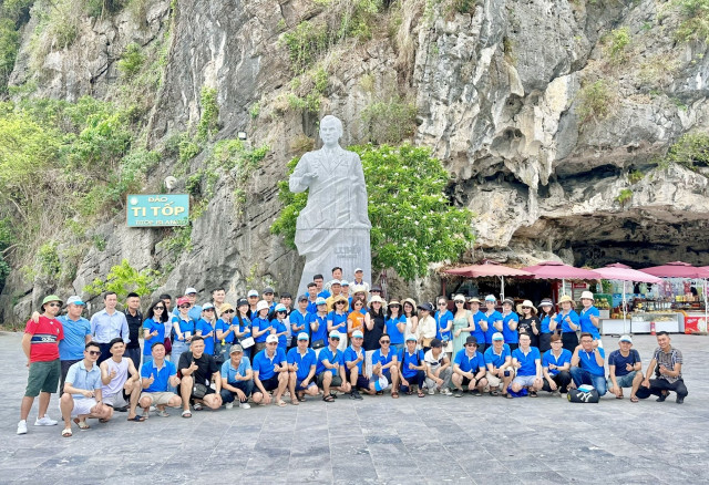 Công ty TNHH MTV Quản lý và Khai thác đường ô tô cao tốc Hà Nội – Hải Phòng tổ chức du lịch hè 2025 cho cán bộ nhân viên
