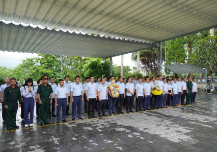 Tháng Bảy - Hành trình về nguồn, tri ân các Anh hùng liệt sĩ