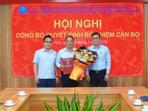 Hội nghị công bố quyết định bổ nhiệm chức vụ Phó Giám đốc Công ty TNHH MTV Quản lý và Khai thác đường ô tô cao tốc Hà Nội – Hải Phòng