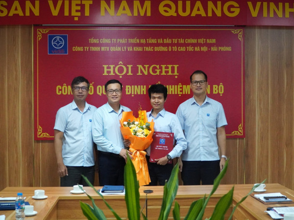 Hội nghị công bố quyết định bổ nhiệm cán bộ thuộc Công ty TNHH MTV Quản lý và Khai thác đường ô tô cao tốc Hà Nội – Hải Phòng