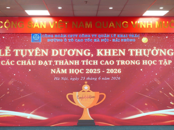 Công ty QLKT tổ chức tuyên dương, khen thưởng các cháu là con CBNV đạt thành tích tốt năm học 2025-2026