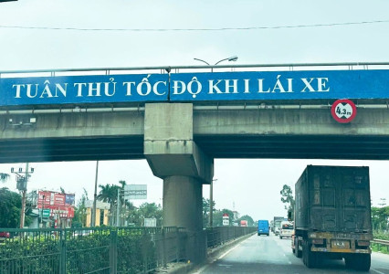  Miệt mài làm việc xuyên lễ, sẵn sàng phục vụ người dân trên tuyến cao tốc Hà Nội – Hải Phòng và Quốc Lộ 5 trong dịp lễ 30/4 - 1/5