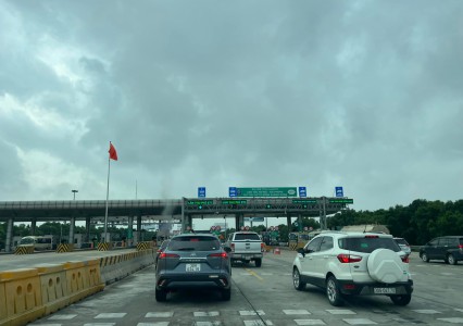 Phóng sự của VTV về hoạt động thu phí không dừng trên cao tốc Hà Nội - Hải Phòng