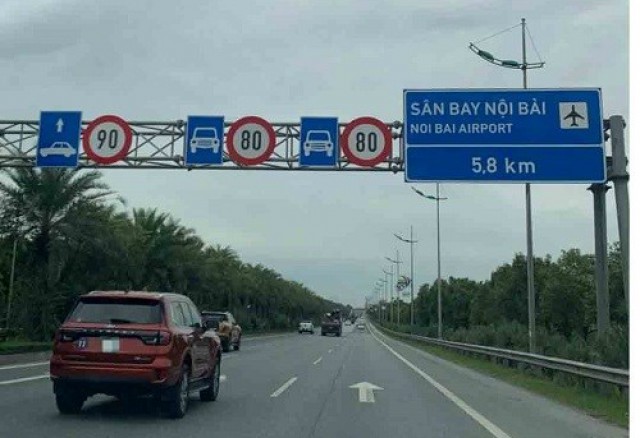 Xử lý nghiêm tài xế ôtô “ôm” làn trái trên đường cao tốc