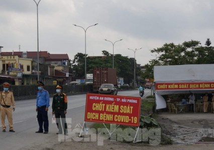 Ngày đầu hoạt động của 6 chốt đường bộ kiểm soát dịch COVID-19 ở Hải Phòng