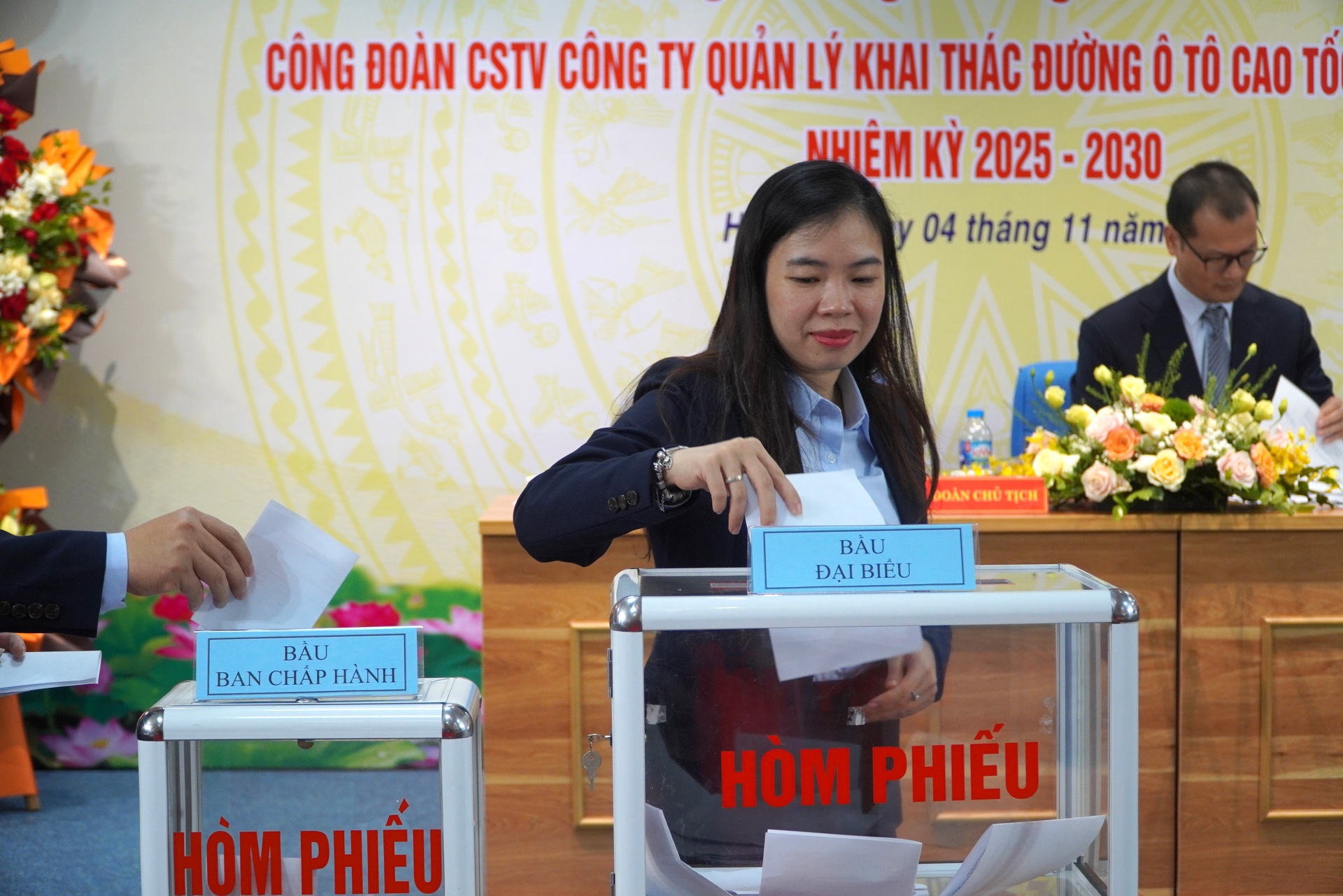 25.10.04.daihoicongdoan18.JPG (607 KB)