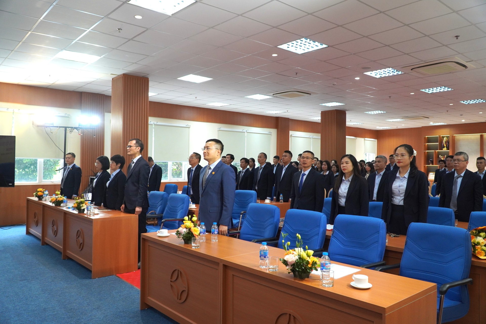 25.10.04.daihoicongdoan2.JPG (690 KB)