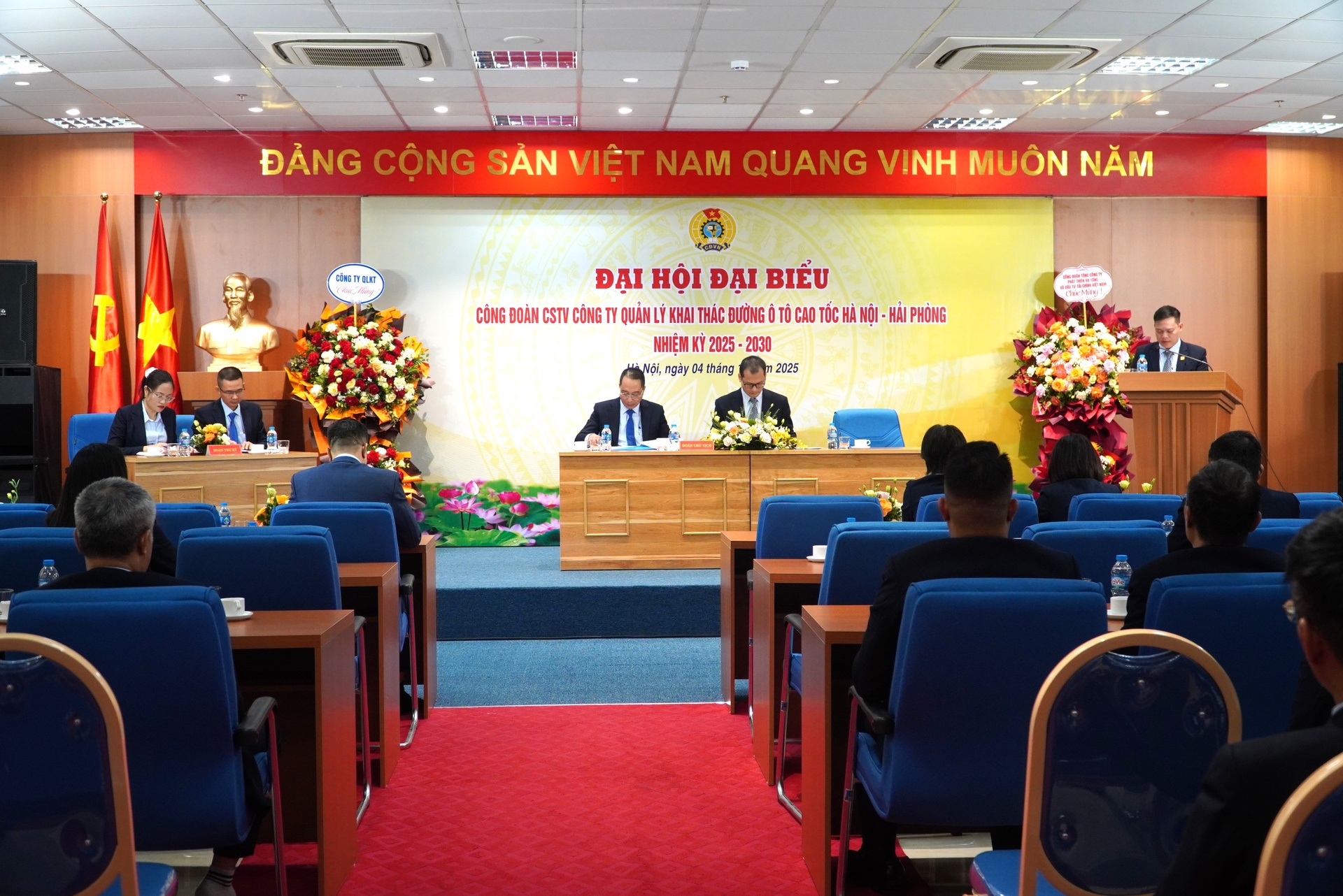 25.10.04.daihoicongdoan6.JPG (722 KB)