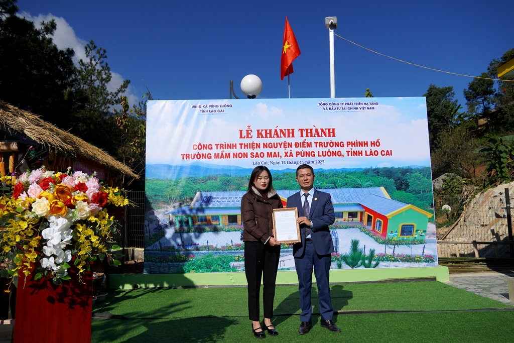 25.11.15.KtTruong22.jpg (663 KB)