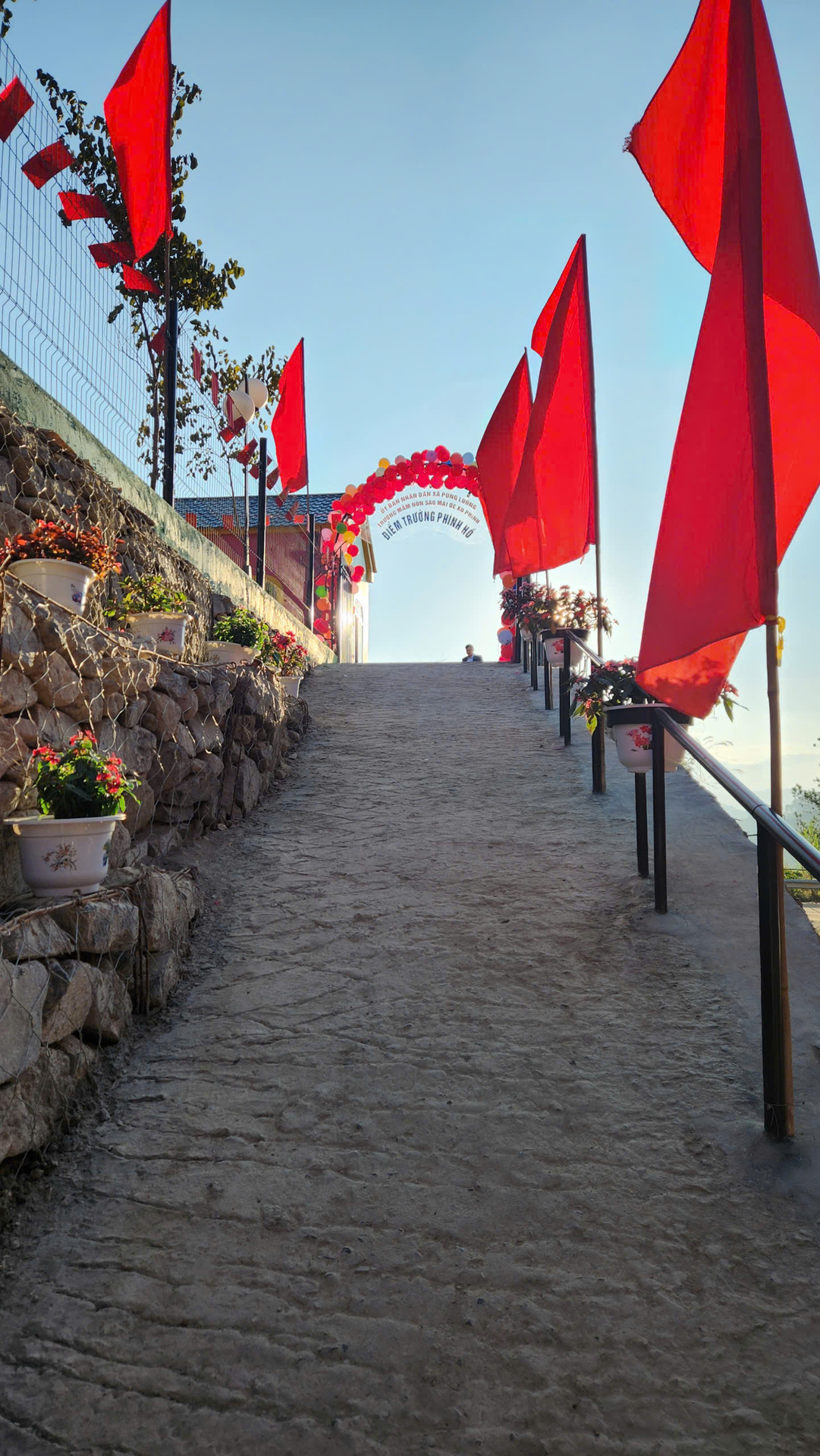 25.11.15.KtTruong29.jpg (791 KB)