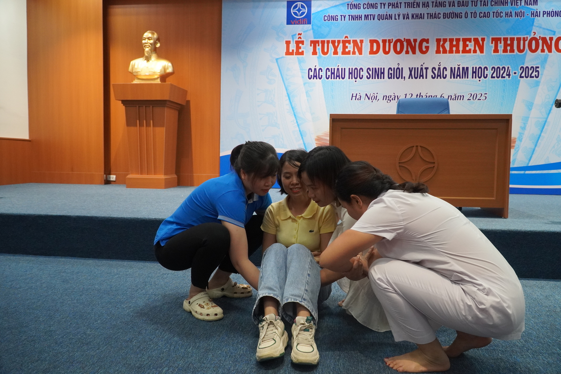 25.8.15.socapcuu9.JPG (774 KB)