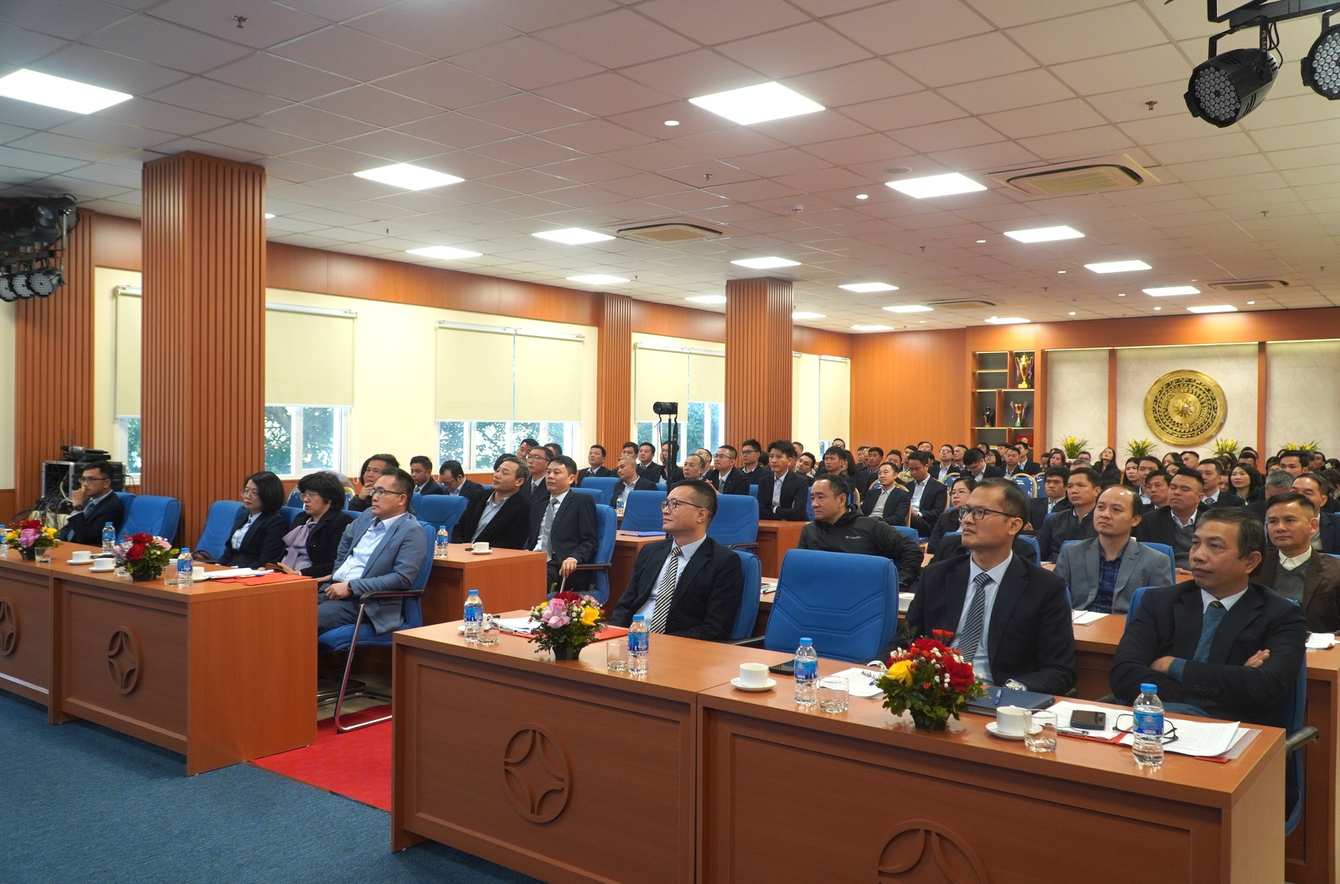 250109.Hoinghitongket1.JPG (700 KB)