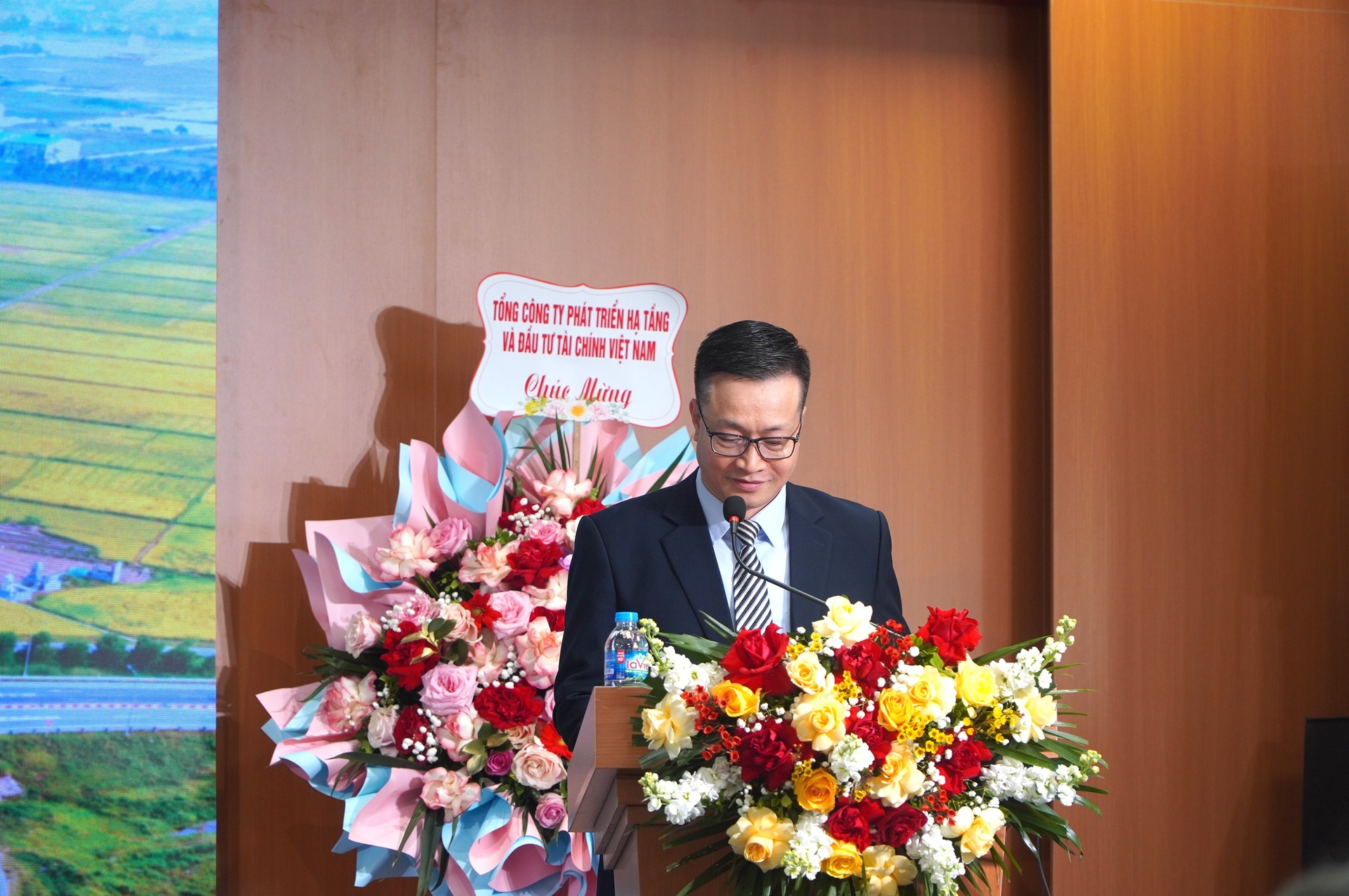 250109.Hoinghitongket9.JPG (701 KB)