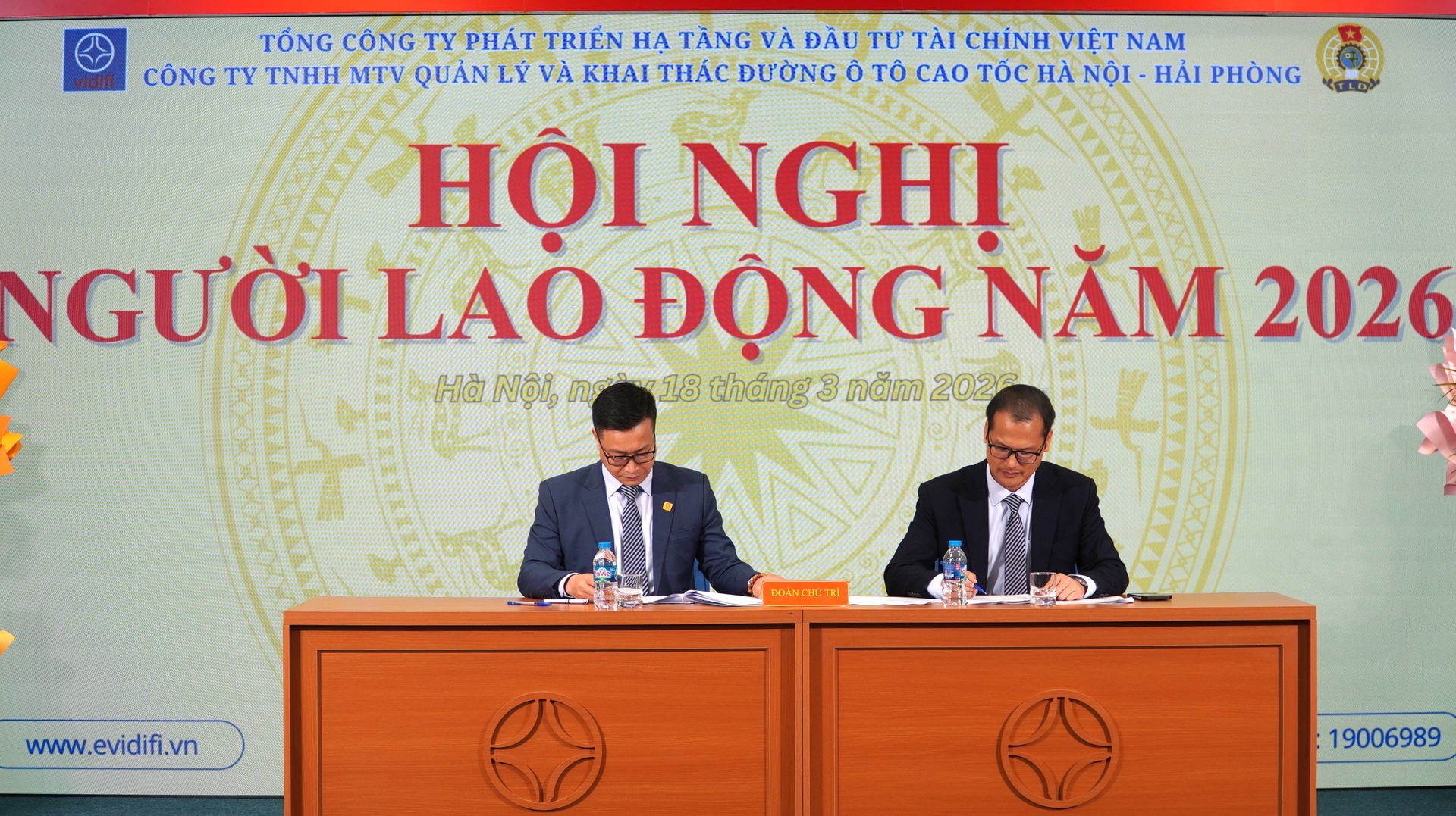 260318.02.JPG (857 KB)