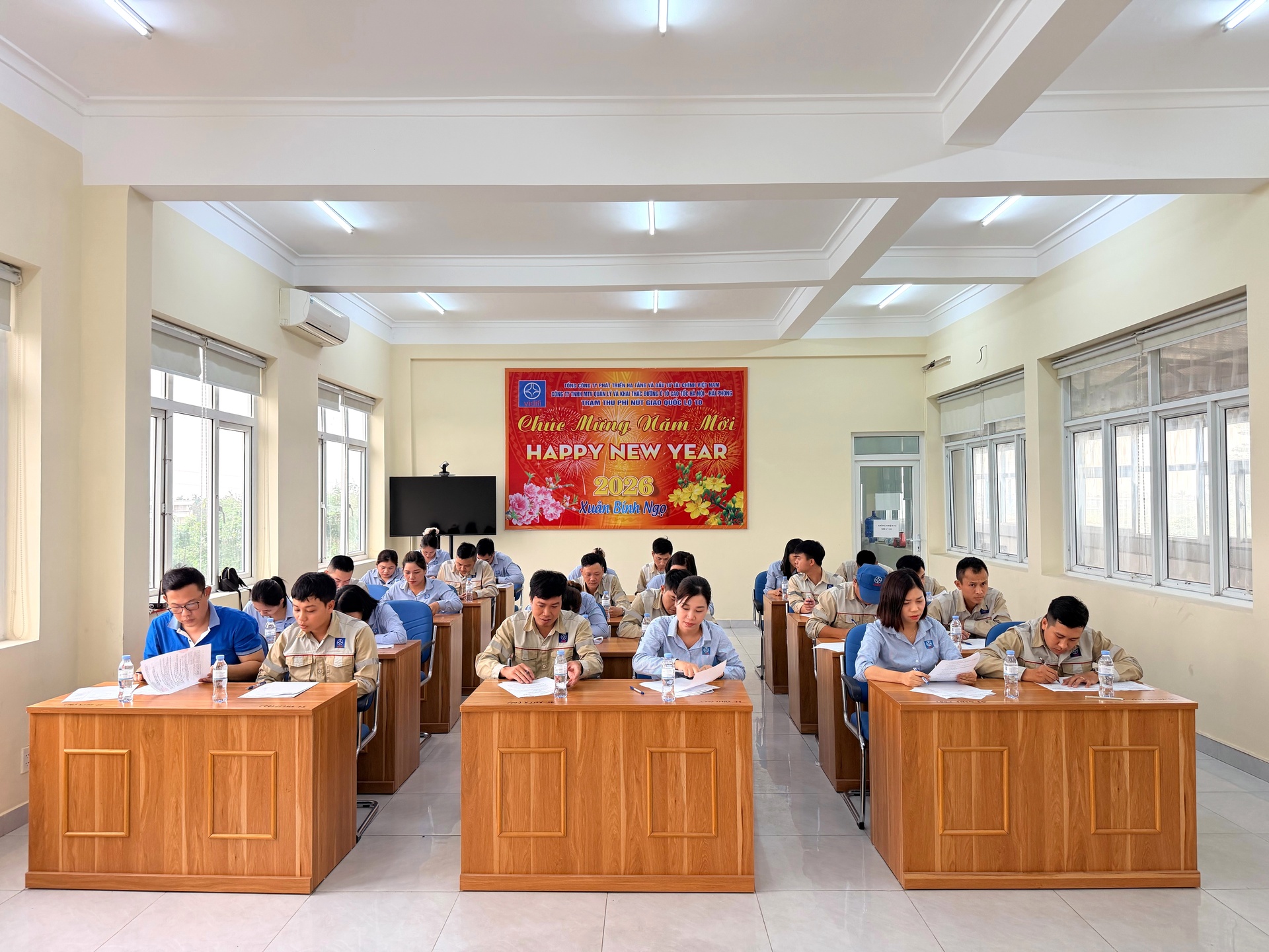 260414.04.jpg (733 KB)